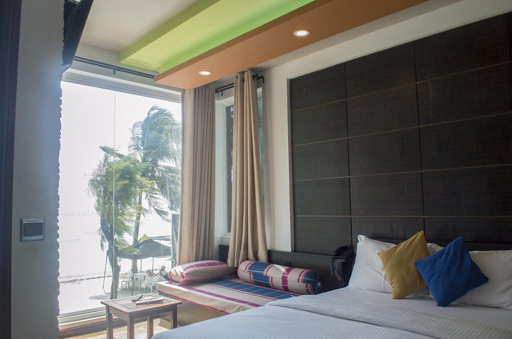 Ripple Beach Inn Hulhumale Exteriör bild